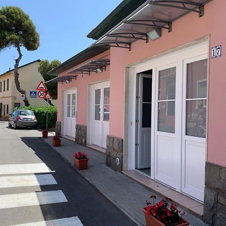 Casa Vacanze Sangiacomo App Giada Santo Stefano al Mare Exterior photo