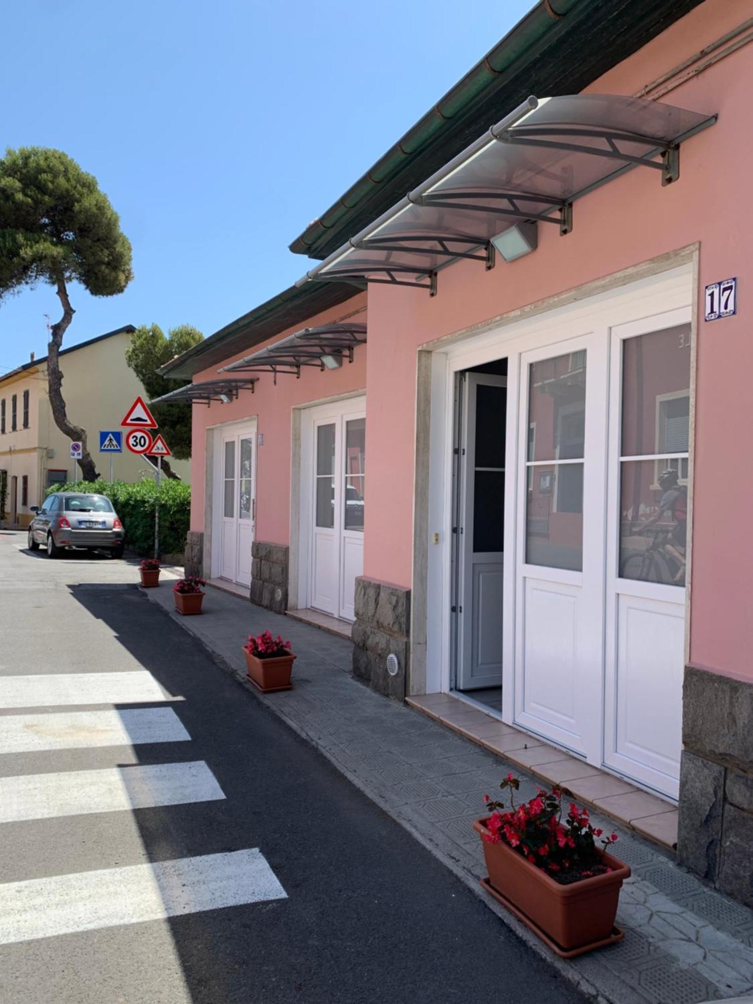 Casa Vacanze Sangiacomo App Giada Santo Stefano al Mare Exterior photo